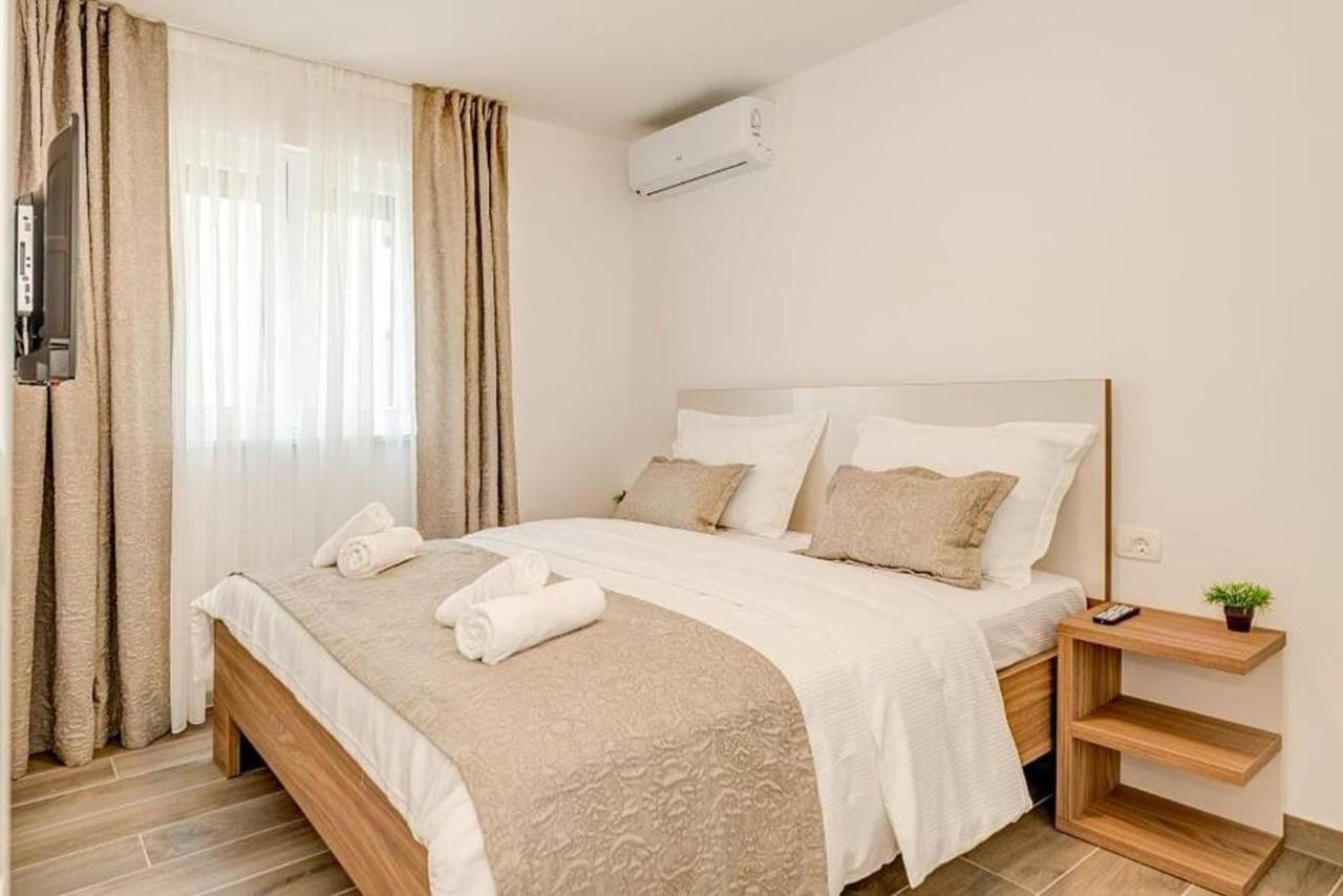 Villa Ivo โพรไมนา ภายนอก รูปภาพ