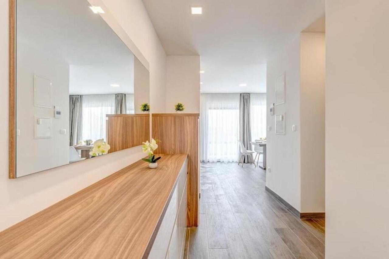 Villa Ivo โพรไมนา ภายนอก รูปภาพ
