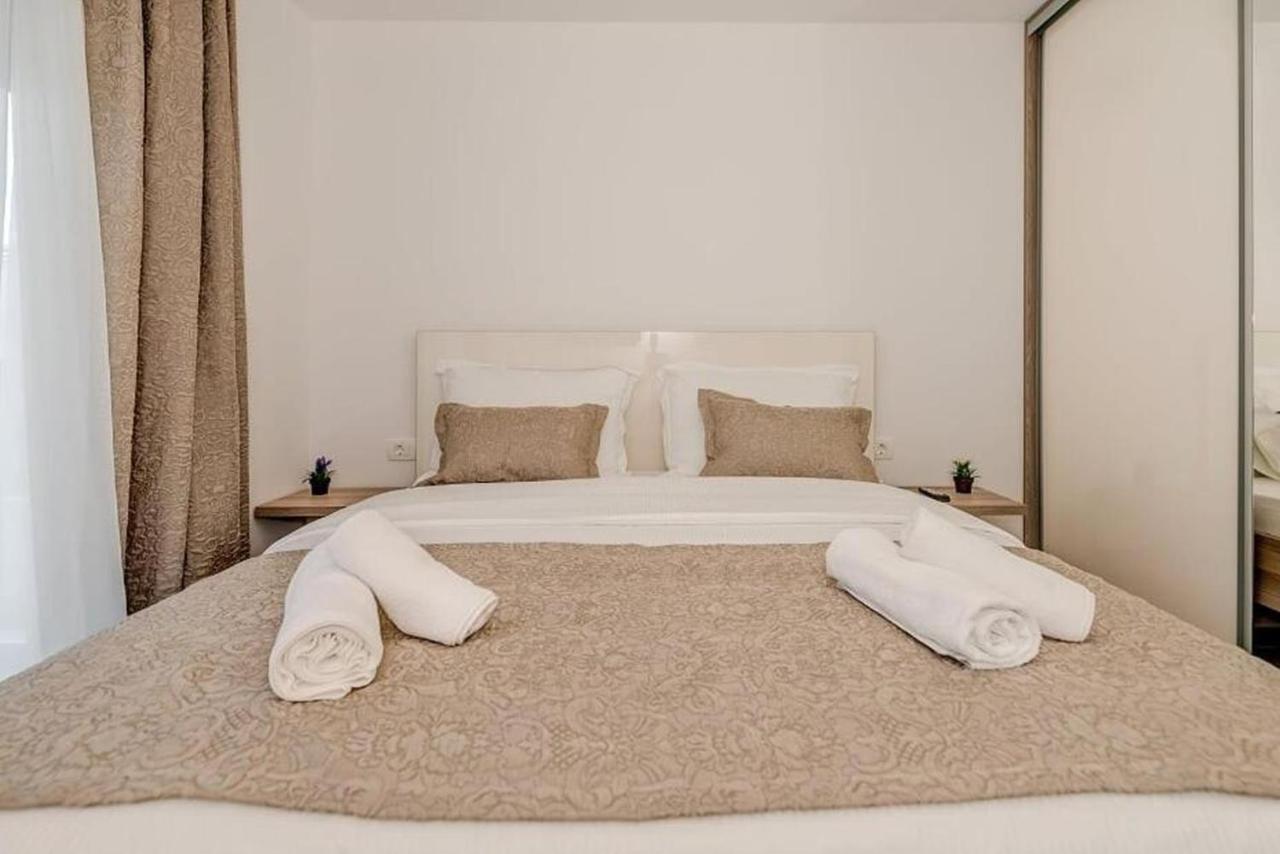 Villa Ivo โพรไมนา ภายนอก รูปภาพ